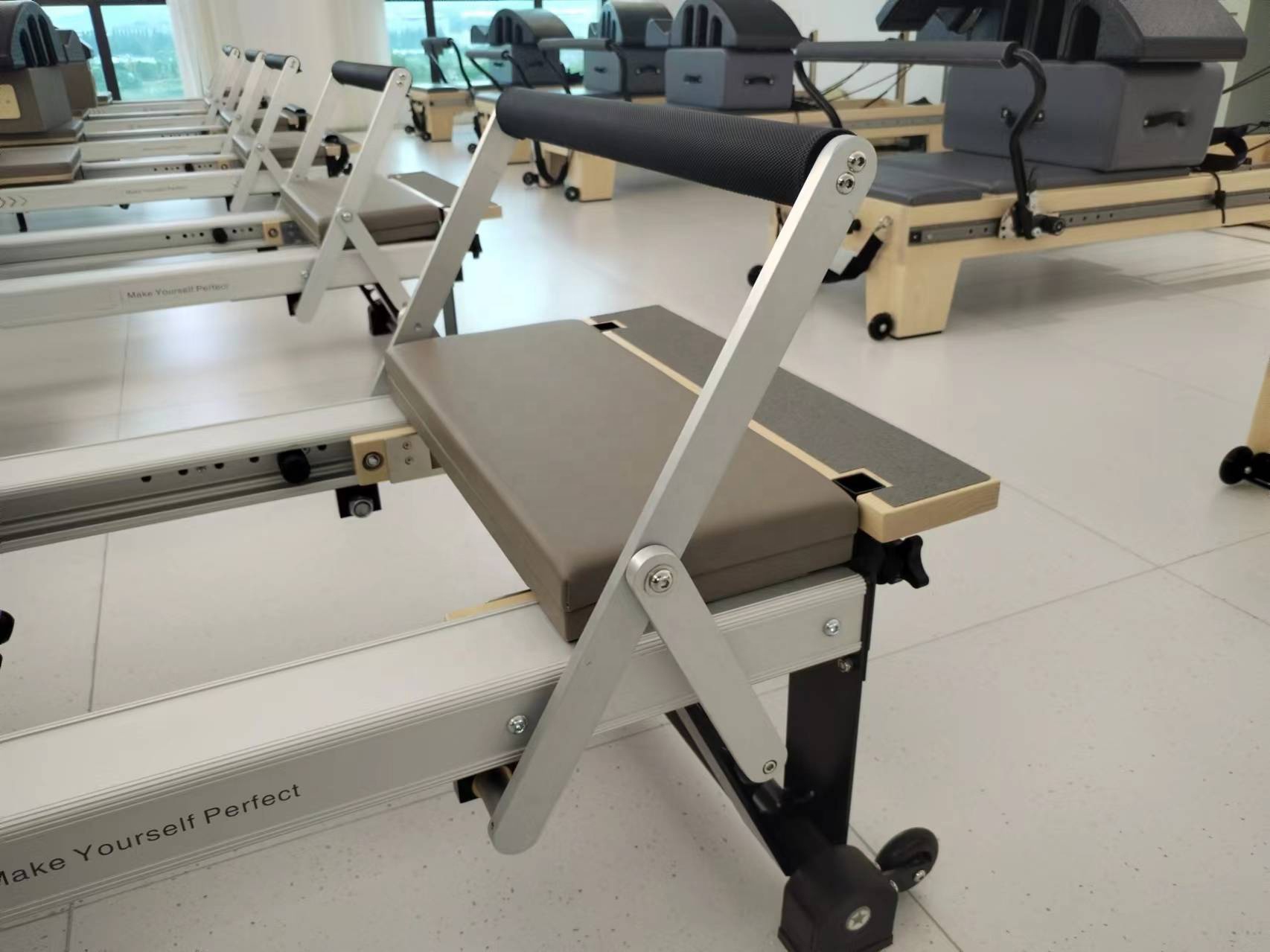 Machine de Pilates Reformer El - Pilates And Yoga Studio avis et prix